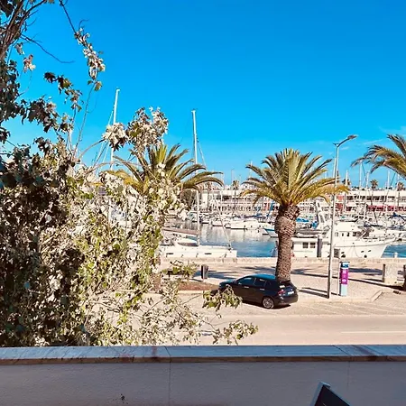 Appartement Marina View On Main Avenue Near Beaches *