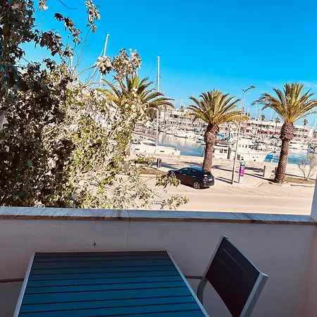 Marina View On Main Avenue Near Beaches Appartement *