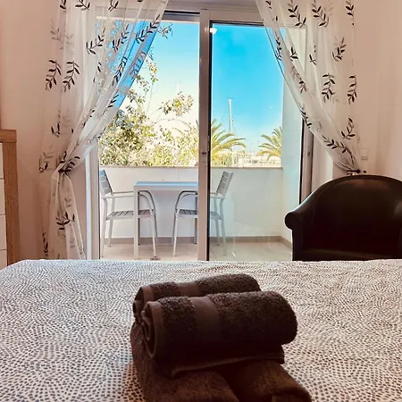 Marina View On Main Avenue Near Beaches * Lagos