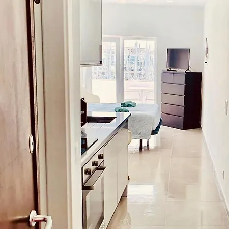 Apartment Marina View On Main Avenue Near Beaches