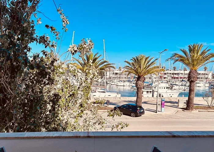 公寓 Marina View On Main Avenue Near Beaches *