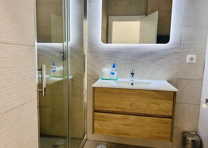 Marina View On Main Avenue Near Beaches *