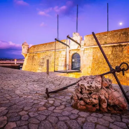 Marina View On Main Avenue Near Beaches *